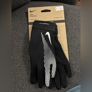 Nike Youth Black Academy Gloves